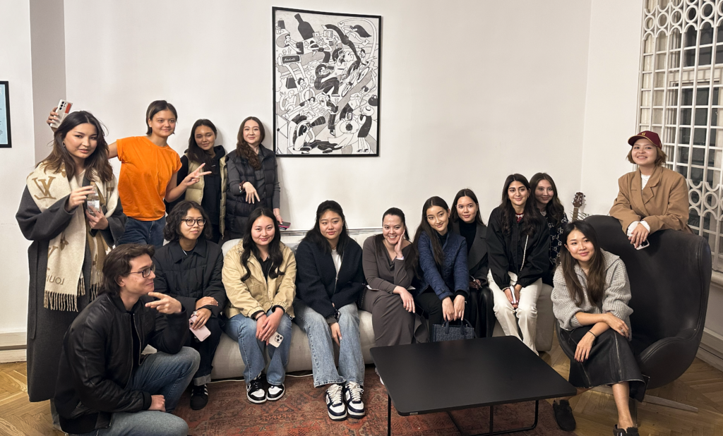 DMUK Students Explore Advertising Industry at JAS Agency